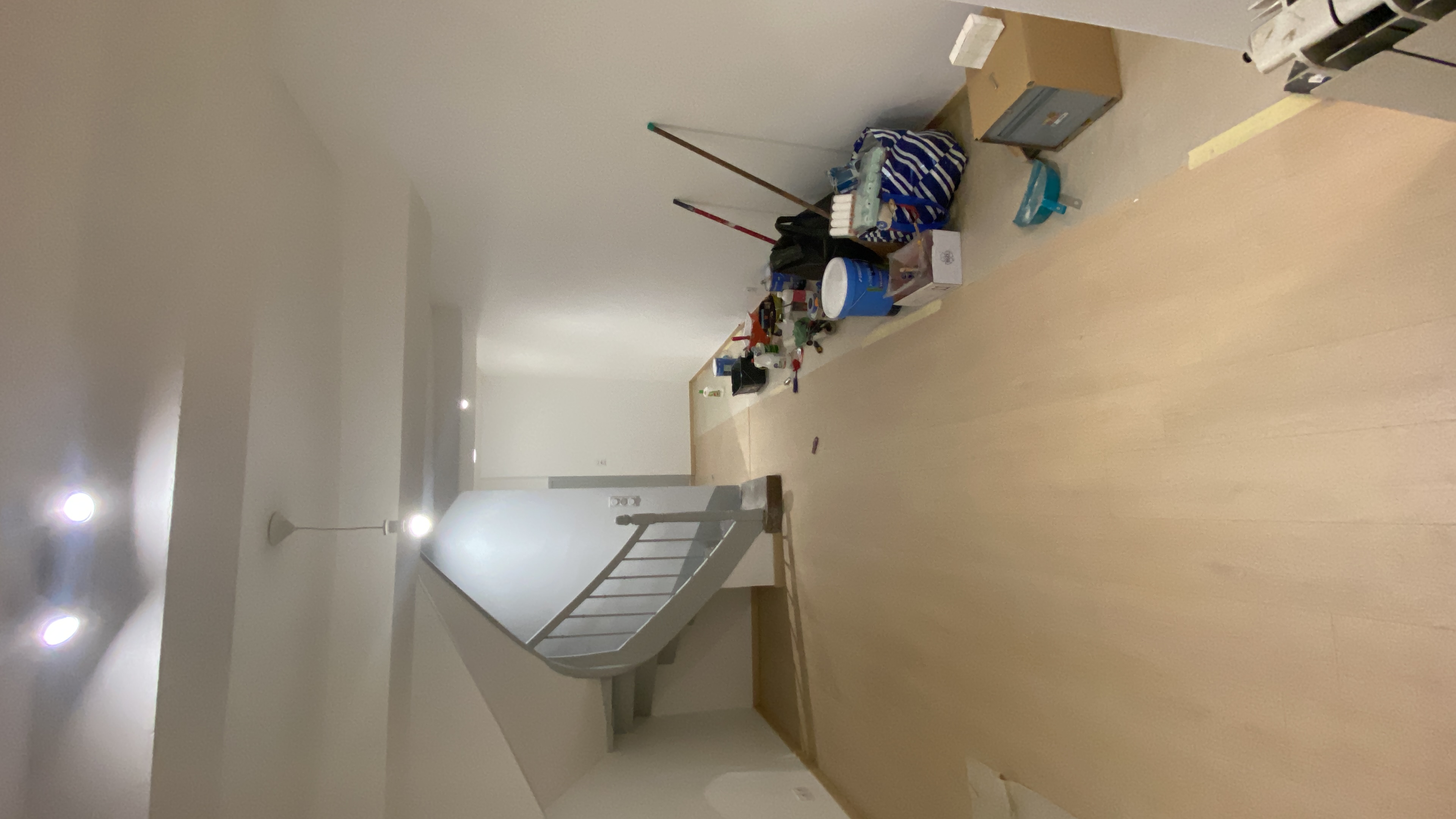 Précision parquet placard
